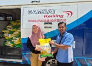 Semarak HUT Ke-25 Babel dan HUT PGRI, UPT Bakuda Bersama Cabdindik Babar Bagikan  Beras Gratis