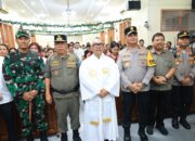Kapolda-Gubernur Babel Pantau Gereja Di Pangkalpinang, Pastikan Keamanan Malam Ibadah Natal 2025
