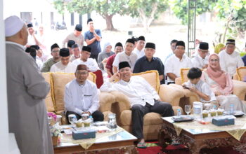 Safari Ramadan di Bangka Tengah, Gubernur Babel Hidayat Arsani Pererat Silaturahmi dan Salurkan Bantuan bagi Masyarakat