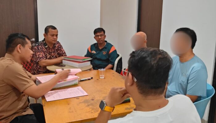 Berkas Dinyatakan P21, Polda Babel Limpahkan Dirut dan PJO CV. Tiga Bersaudara Ke Kejari Pangkalpinang