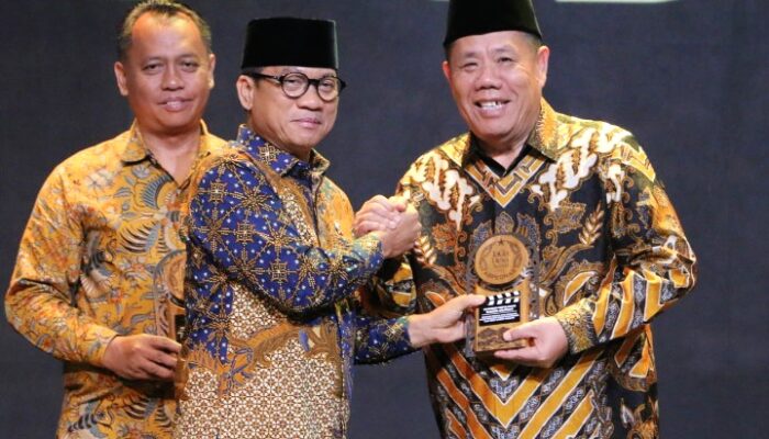 Gubernur Hidayat Arsani Raih Penghargaan Provinsi Terbaik atas Penilaian Rasio Tertinggi Film Pendek Jaga Desa Tingkat Provinsi tahun 2026