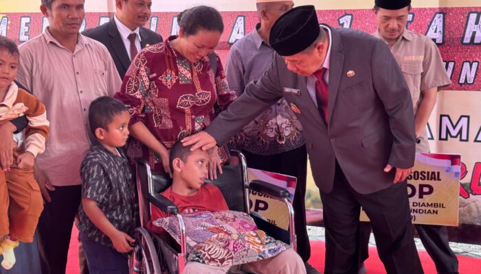 Satu Tahun Kepemimpinan Hidayat Arsani, Pemprov Babel Perkuat Kepedulian Lewat Bantuan Sosial