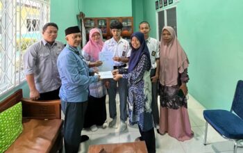 Melalui Zakat Para Muzaki, BAZNAS Provinsi Kep. Bangka Belitung Ringankan Tunggakan Siswa di SMK PGRI Pangkalpinang
