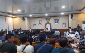 Solusi Sembako Terjangkau Masyarakat, Ketua DPRD Babel Tegaskan Truk Angkutan logistik Berhak Gunakan BBM Subsidi 