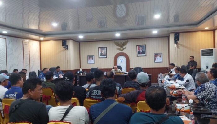 Solusi Sembako Terjangkau Masyarakat, Ketua DPRD Babel Tegaskan Truk Angkutan logistik Berhak Gunakan BBM Subsidi 