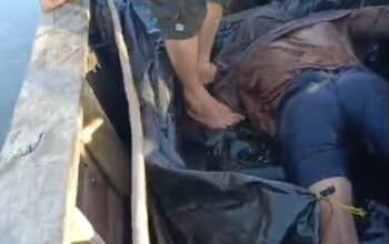TNI AL – TIM Gabungan LANAL Babel Evakuasi Pekerja Tambak Udang Tenggelam di Perairan Laut Tanjung Niur ‎