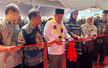 Gubernur Hidayat Arsani Resmikan Gedung Baru SMAN 2 Sungailiat, Tegaskan Prioritas Sektor Pendidikan