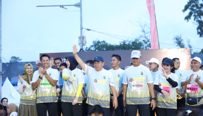 Gubernur Hidayat Lepas Ribuan Pelari di Bhayangkara Babel Run 2026, Dorong Gaya Hidup Sehat