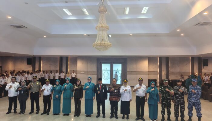 Gubernur Babel Hidayat Arsani Lantik Tiga Pejabat Pimpinan Tinggi Pratama, Tekankan Profesionalisme dan Pelayanan Publik