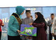Bentuk Nyata Bunda Literasi Babel Noni Hidayat Hadiahi Laptop Baru untuk M. Ikbal Pasca Bebas dari LPKA