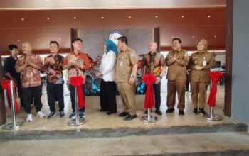Resto Lempah Ketapang Diresmikan, Gubernur Hidayat Arsani: Jangan Bebani Investor dengan Pajak Berlebihan Nanti Usaha Tutup