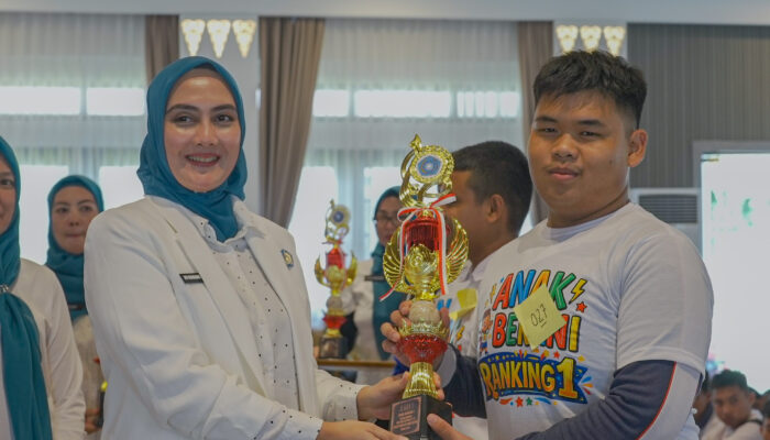 Pelajar SMANSA Pangkalpinang Juara 1 Lomba Ranking Satu, Noviansyah Ucap Terima Kasih ke Gubernur dan Bunda Noni