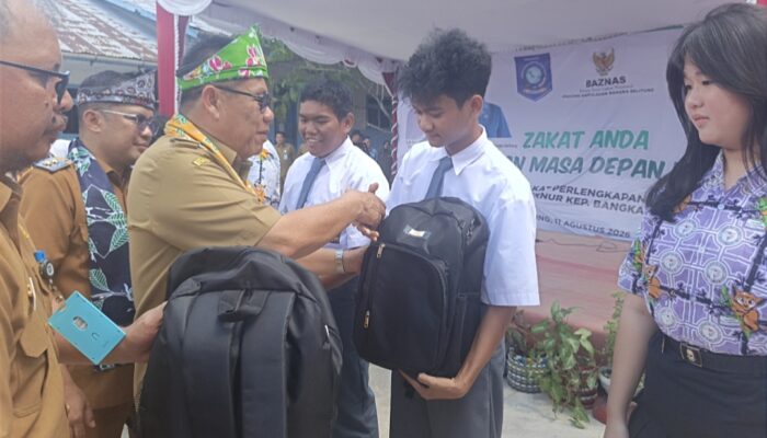 200 Paket Zakat Untuk Pelajar Kurang Mampu Belitung dan Belitung Timur, Hidayat Arsani: Zakat Harus Kembali Kepada Masyarakat