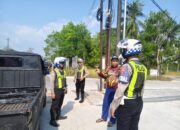 Satlantas Polres Belitung Cek Barcode Dan Dokumen Kendaraan Di SPBU Air Merbau