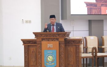 Kawal Revisi Perda RZWP3K, Gubernur Hidayat Arsani Tegaskan Sinergi dan Prinsip Kehati-hatian Tata Ruang Laut