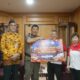 Apresiasi INTI Babel, Gubernur Hidayat Arsani Terima Bantuan untuk Korban Kebakaran di Desa Serdang